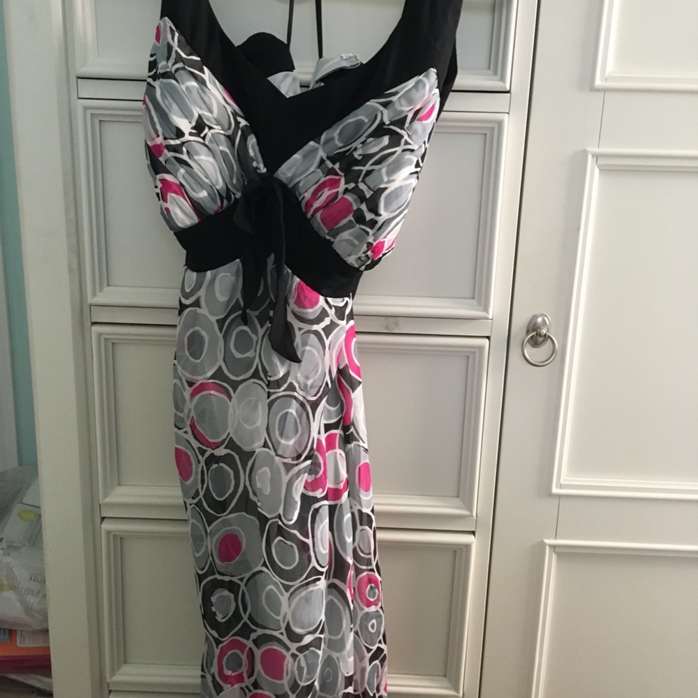 Sangria Women NWT Silk Dress-V Neck -Padded Bodice Black,Gray & Pink Sz …